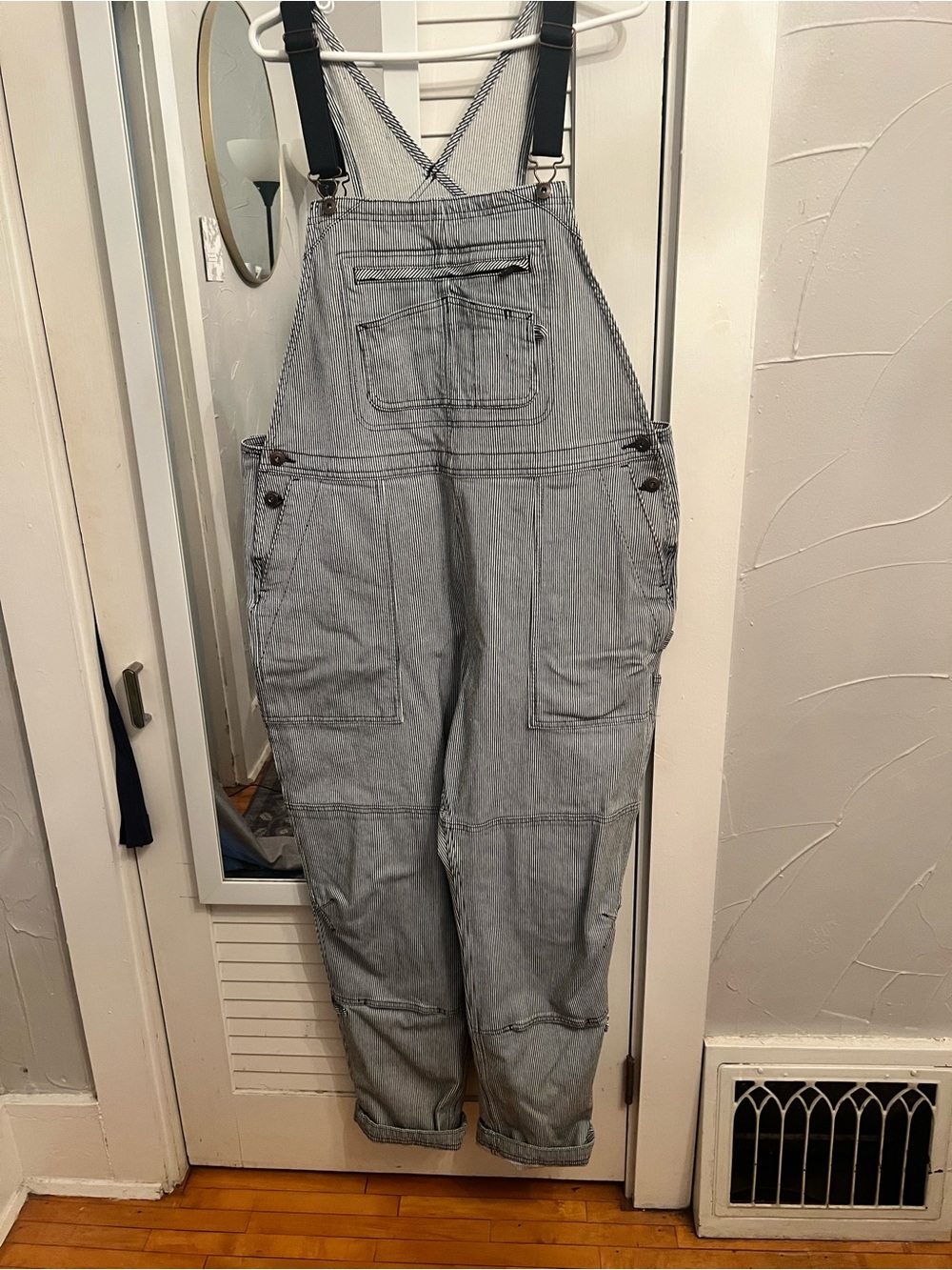 Light Wash Denim Overalls with Adjustable Strap. XL 31”